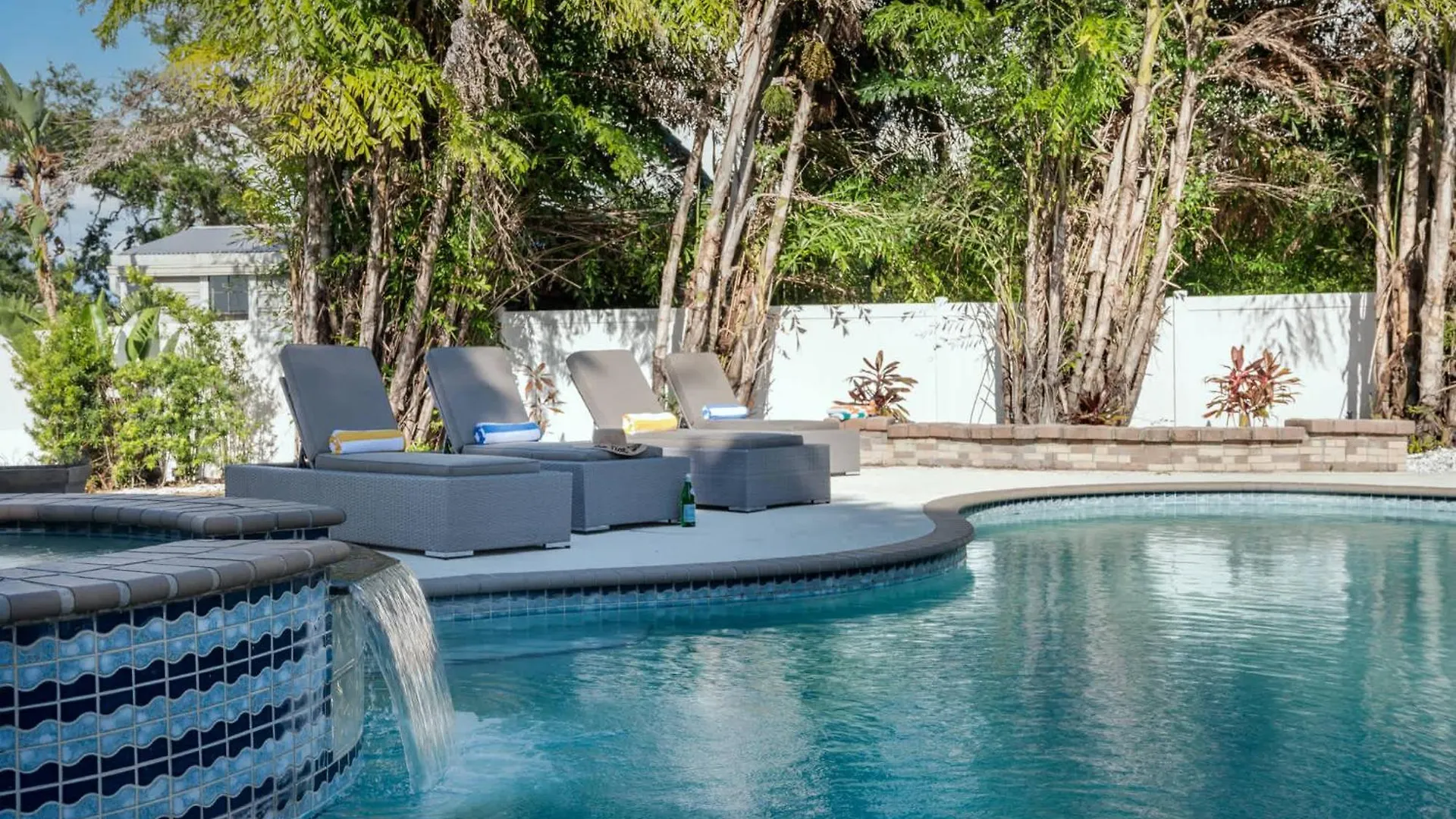 Luxury Waterfront Villa Heated Pool & Gameroom Tampa 0*,