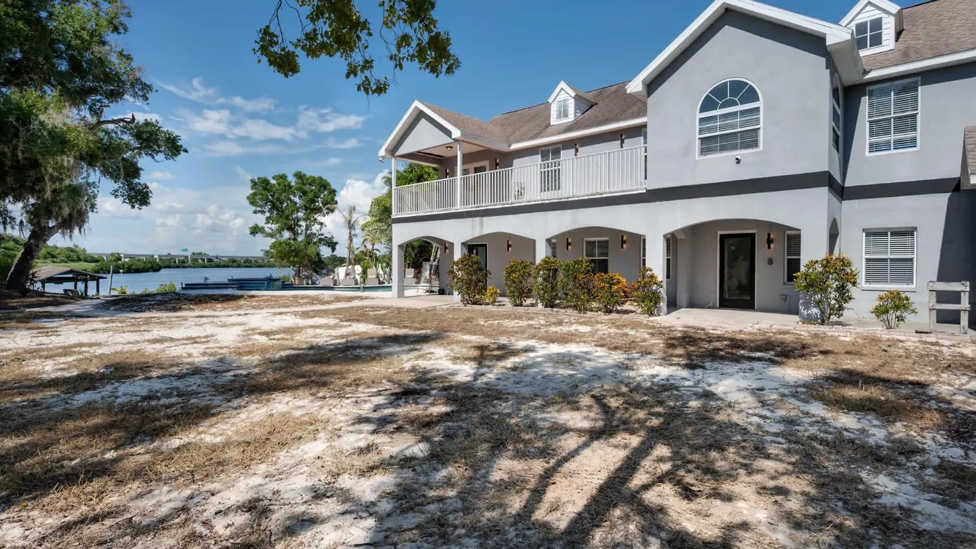 Dom wakacyjny Luxury Waterfront Villa Heated Pool & Gameroom Tampa Stany Zjednoczone Ameryki