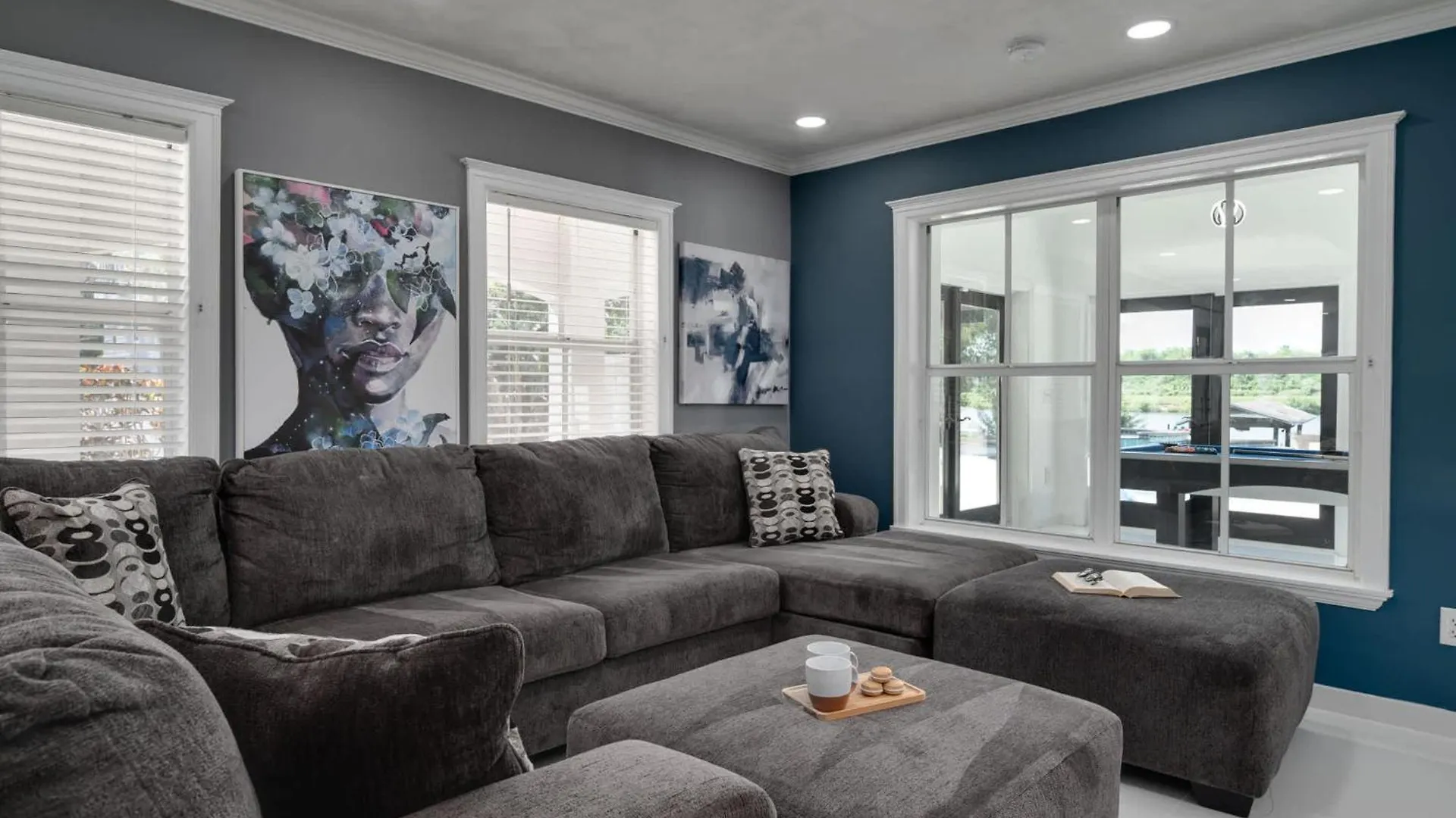 Dom wakacyjny Luxury Waterfront Villa Heated Pool & Gameroom Tampa